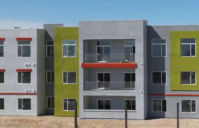 Building Photo - Lake Mead West Rental