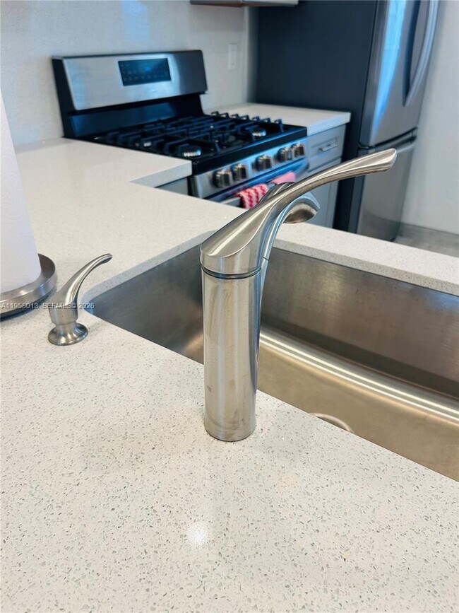 Photo - 1729 N 16th Ct Unidad 1-3