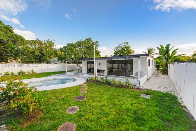 Photo - 415 NW 133rd St