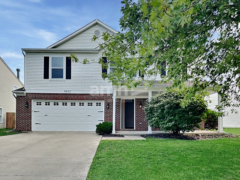 9951 Sapphire Berry Ln