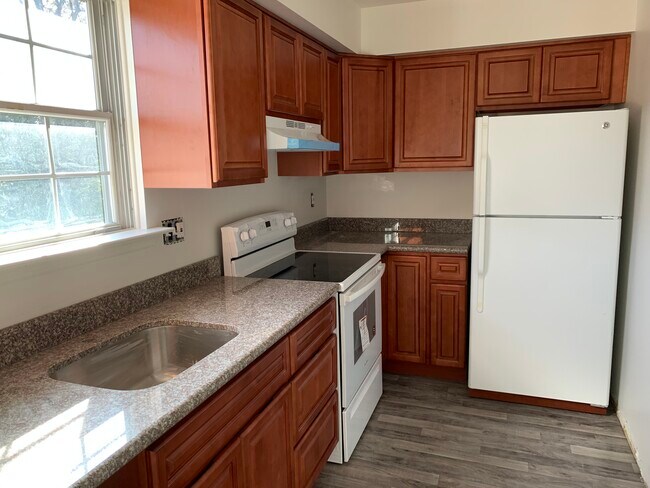 Photo - 4 Drexel Ave Unidad B