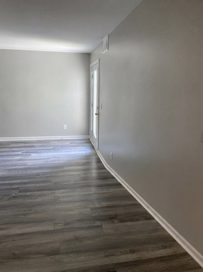 1085 Merrimar Cir N Unit B