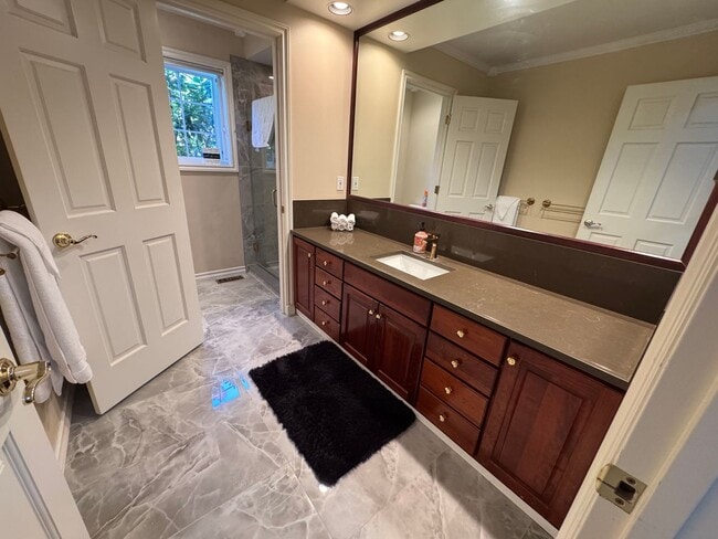 Photo - Room For Rent - Whatcom County Countryside Unit 2