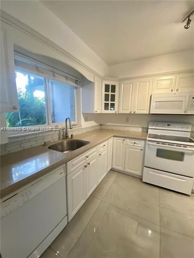 Photo - 2155 NE 122nd St Unit 2155 NE 122nd St  2155