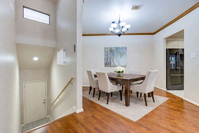 Photo - 4144 Greystone Way Unit 306