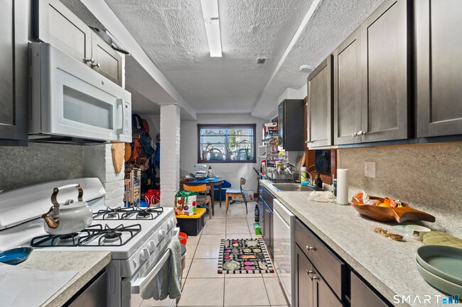 Photo - 251 Lawrence St Unit LL