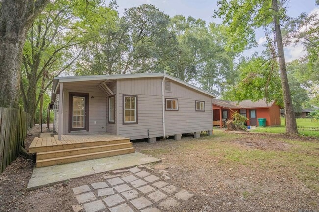 Photo - 30114 Oak St