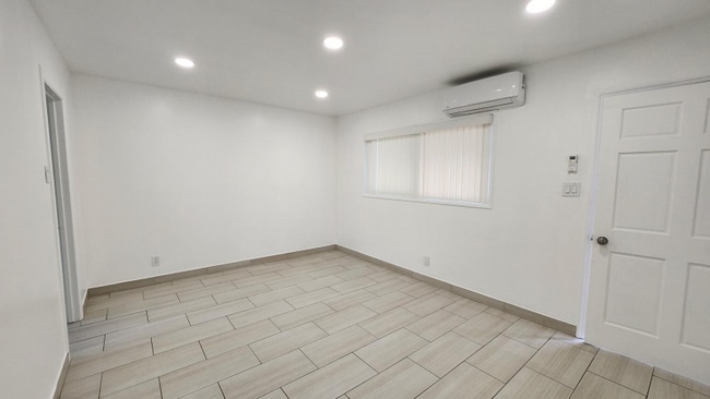 Photo - 8027 1/2 Gardendale St