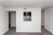 1BR, 1BA - 525 SF