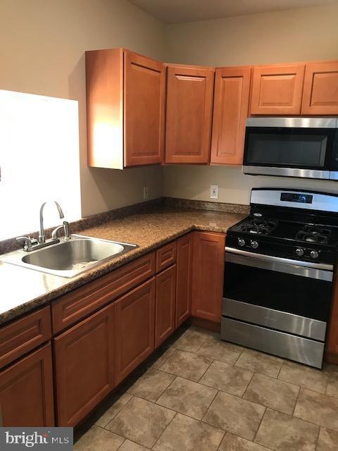 Photo - 2011 Stenton Ave Unidad A