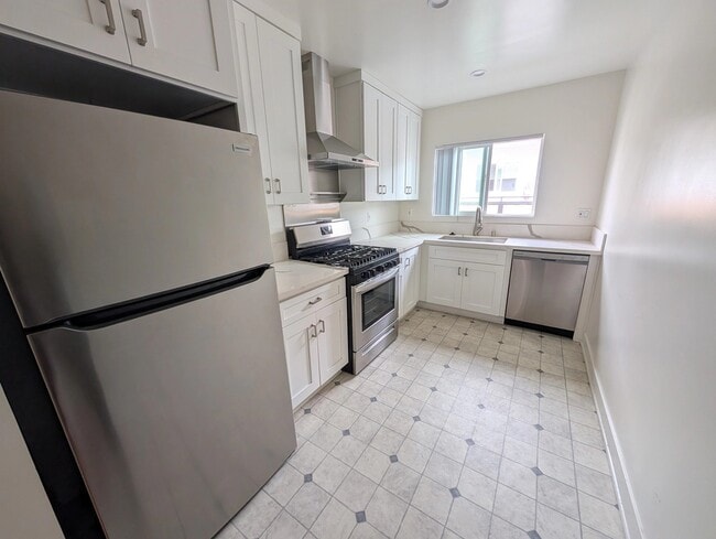 Building Photo - 1514 Orange Grove Ave