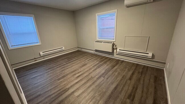 Photo - Arcade Building Unit 10