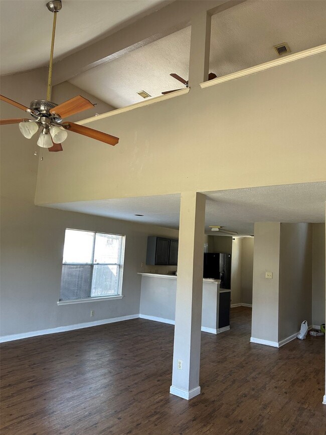 Photo - 16603 N Meadow Dr