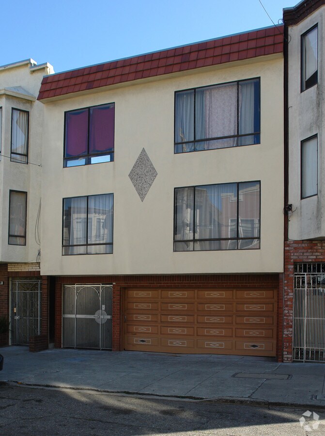 Photo - 160 Blake St Apartments