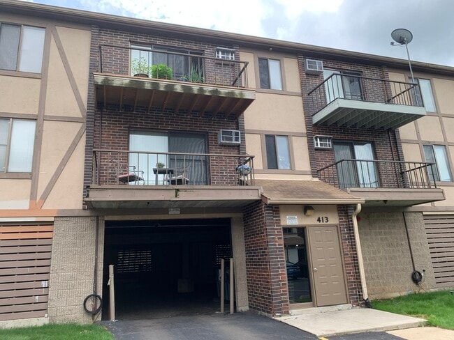 Building Photo - 413 Kiowa Cir Unit 202 Rental