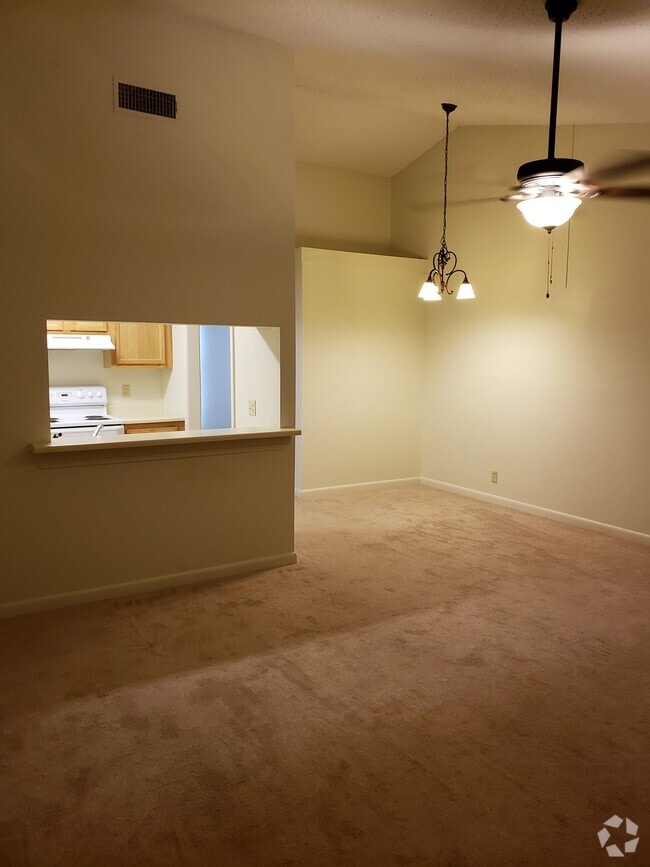 Building Photo - 203 Woodale Dr Unit C Rental