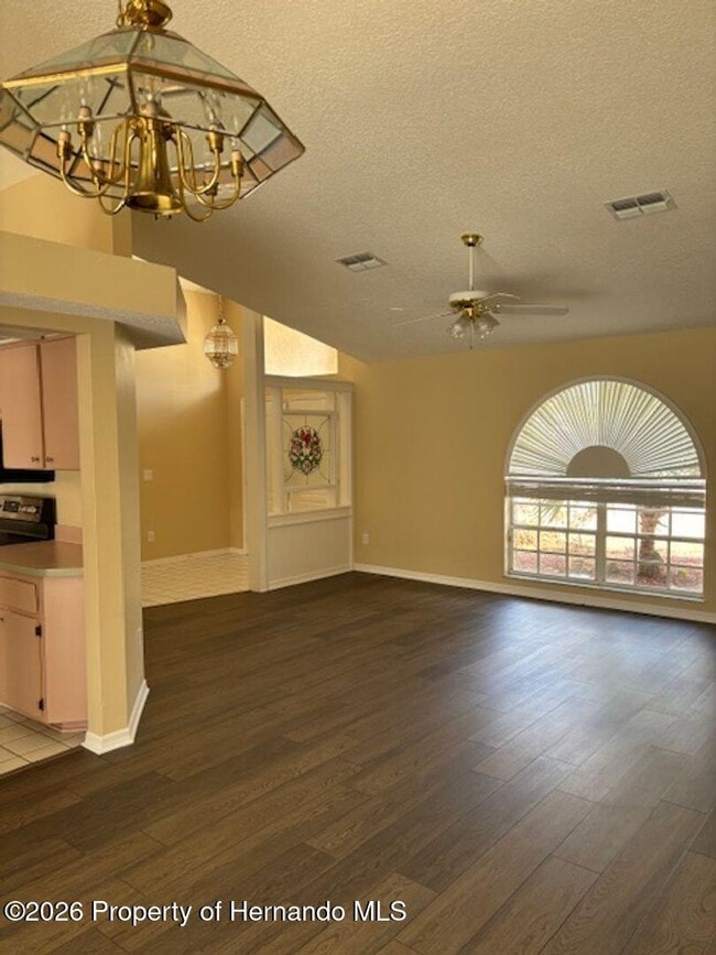 Photo - 10422 Henderson St