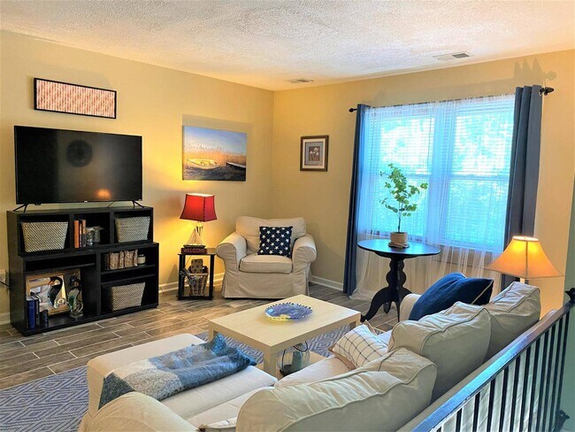 Photo - 714 Rosedale St