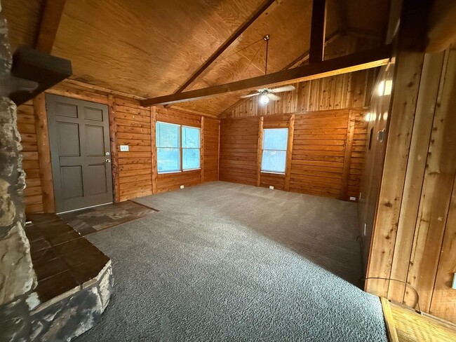 553 Highway 172