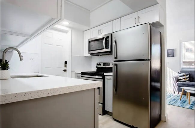 Photo - 2170 NW 18th Ter