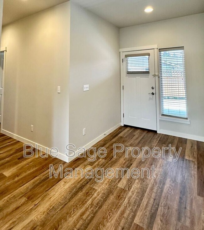 1416 Rook Dr