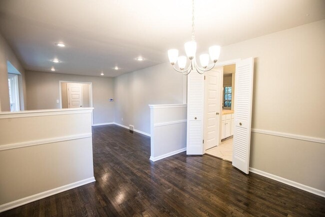 Photo - 128 Seneca Ln