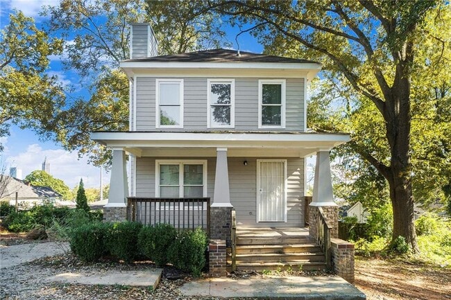 Building Photo - 719 Magnolia St NW