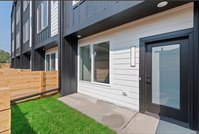 Photo - 4925 W 10th Ave Unit 4925 W 10th Avenue #105 - JR