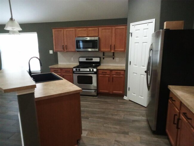 2412 Tumbling River Dr