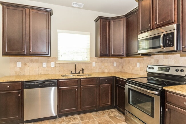 1215 Nottley Dr