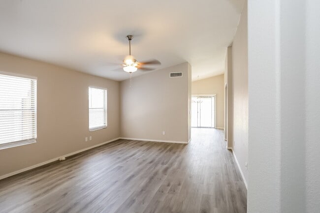 Photo - 10843 E Clovis Ave