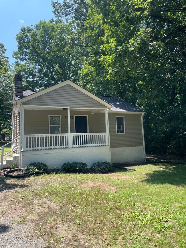 Photo - 1002 Cayuga St House