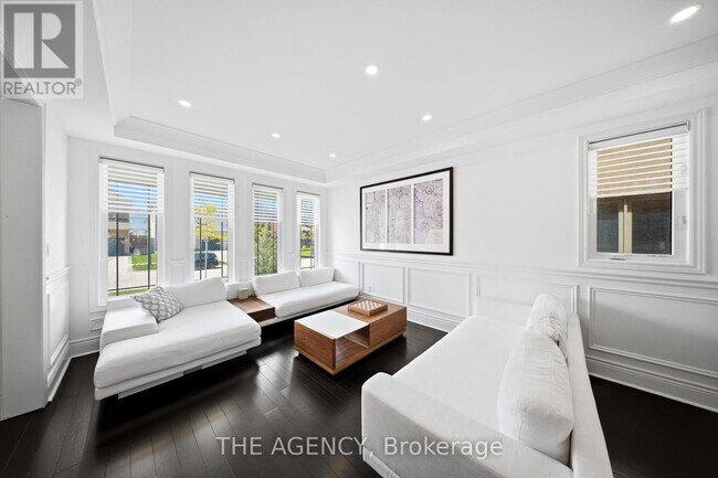 Photo - 119 Turner Dr