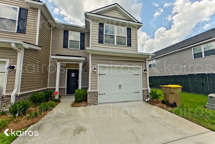 Photo - 815 Ferguson Ln