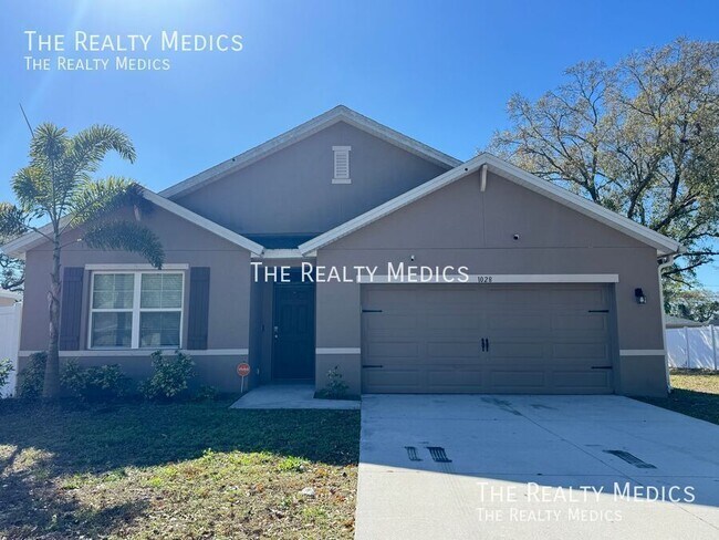 Photo - 1028 Salina St SE