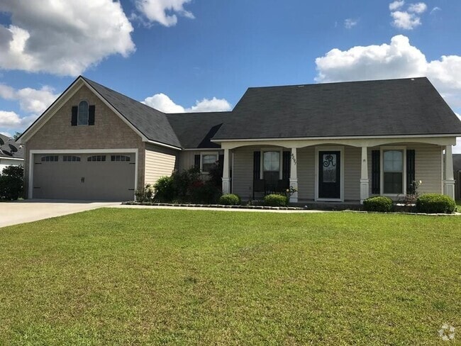 Building Photo - Spacious 3BR/2BA Home in Miller Farms with...