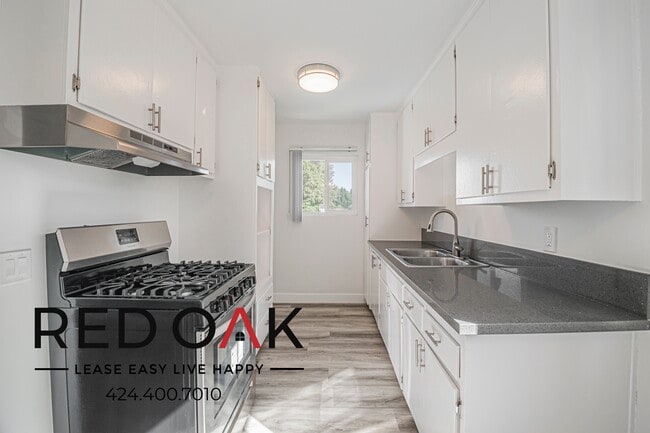 Photo - 14039 Archwood St Unidad 10