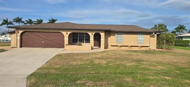 Photo - 110 Sinclair St SE