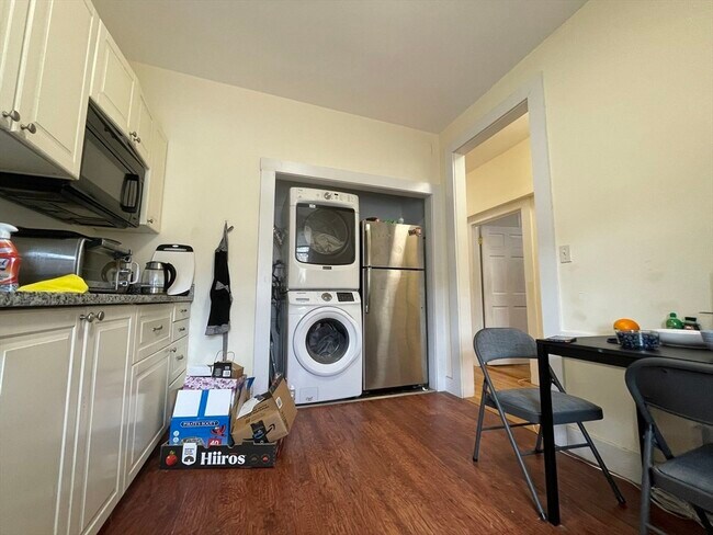 Photo - 3 Wallingford Rd Unit 2