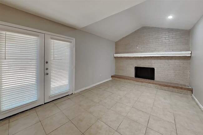 4474 W Cypress Villas Dr