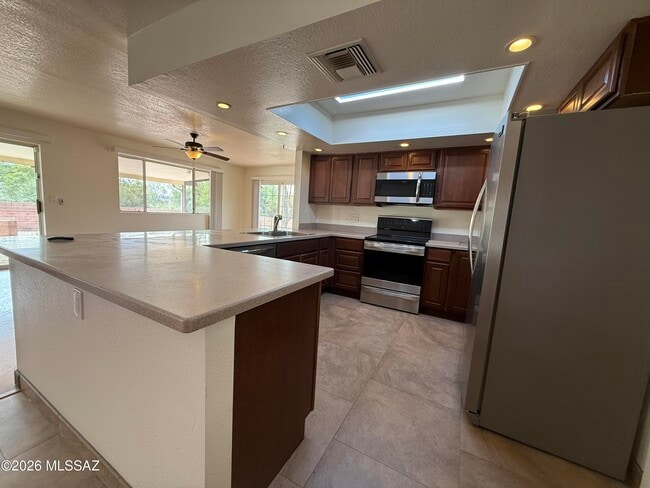 Photo - 625 N Brown Ave