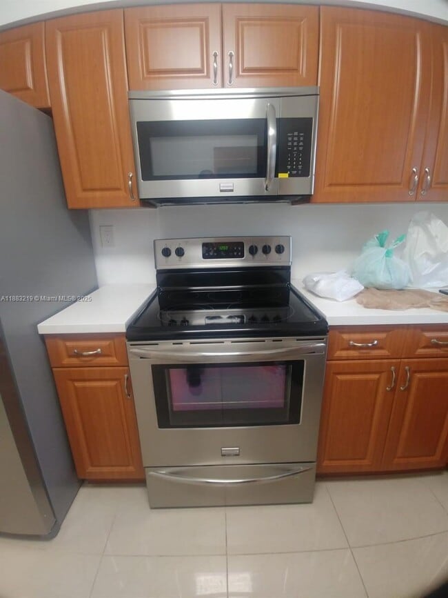Building Photo - 6200 NW 44th St Unit 312 Rental