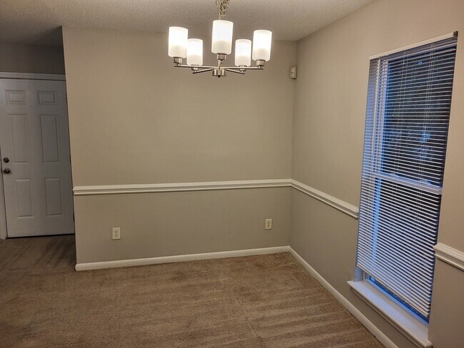 Photo - 6820 N Ridge Ct