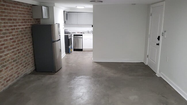 Photo - 162 6th St