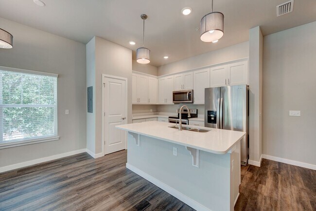 Photo - Metro 39 Apartments