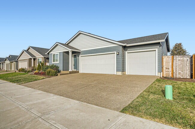 Photo - 1851 Smith Dr