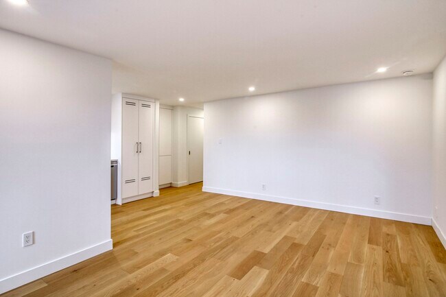 Photo - 4800 Maisonneuve Blvd W Unit 509