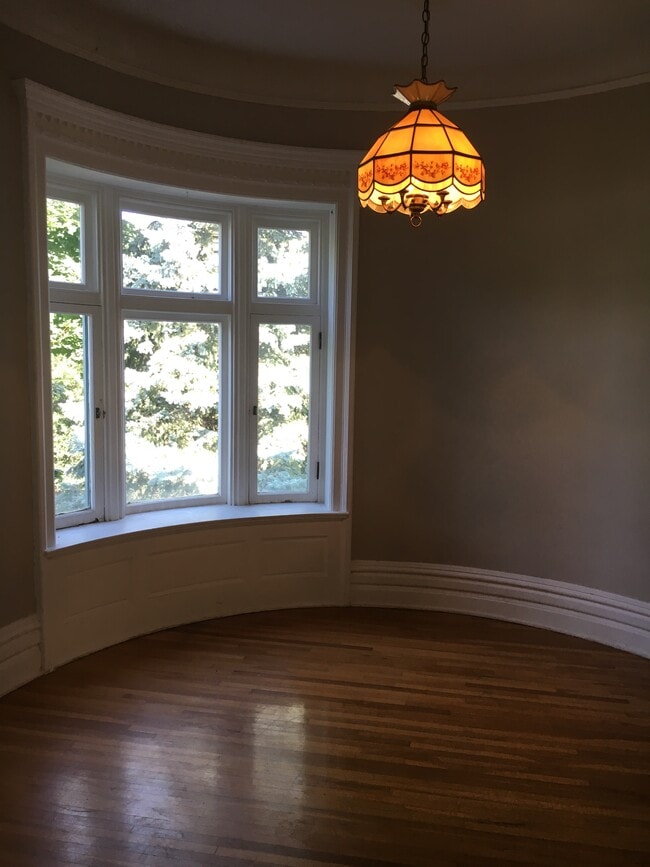 Photo - 801 S Cedar St