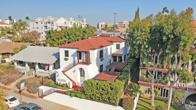 Building Photo - 3639 1st Ave Unit 3643 Rental