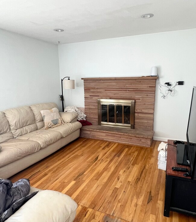 Photo - 1309 S Vermont Ave